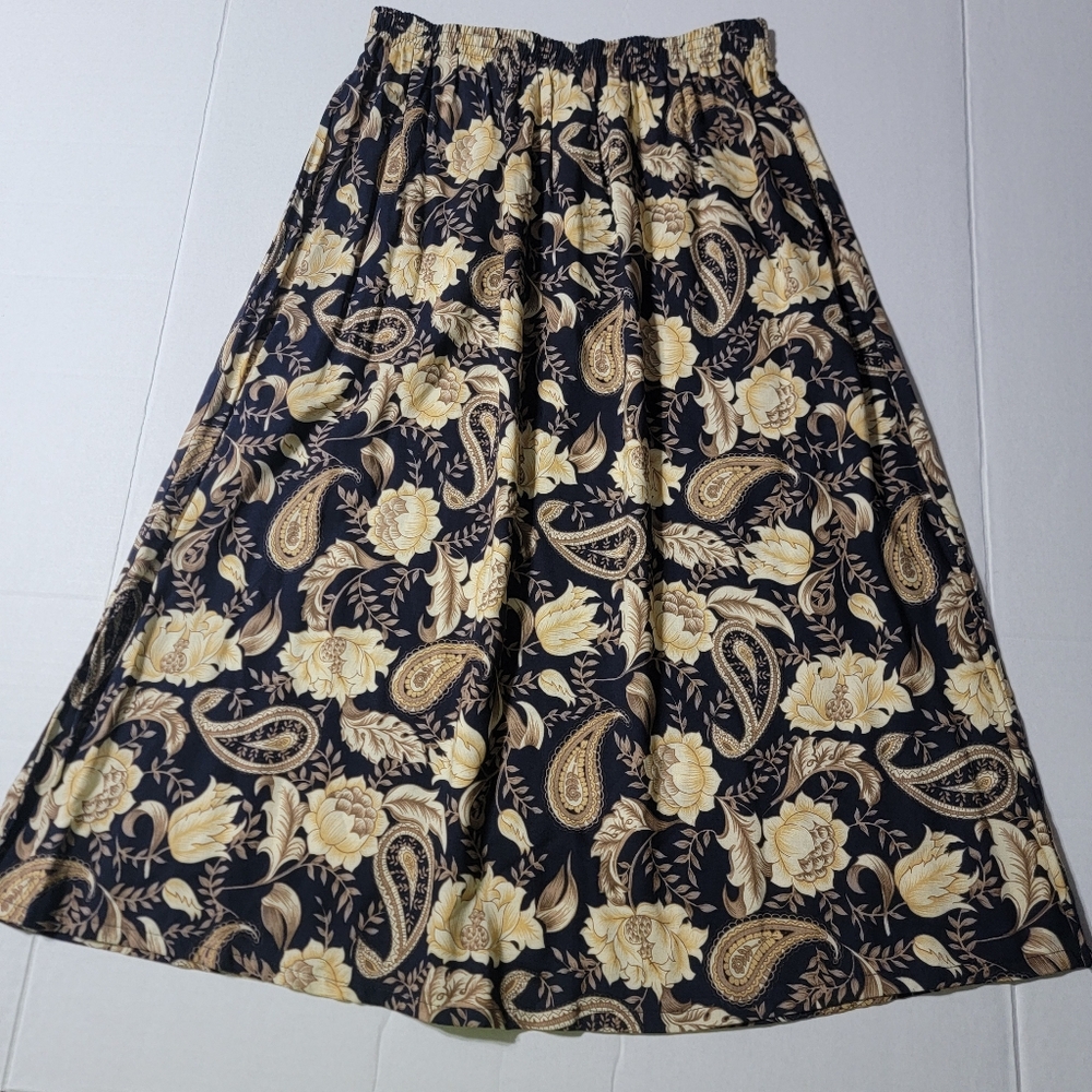 💚Blair Boutique Flared Floral Print Skirt Size Medium Fall Colors